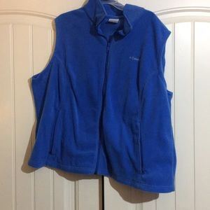 Plus size Columbia fleece vest